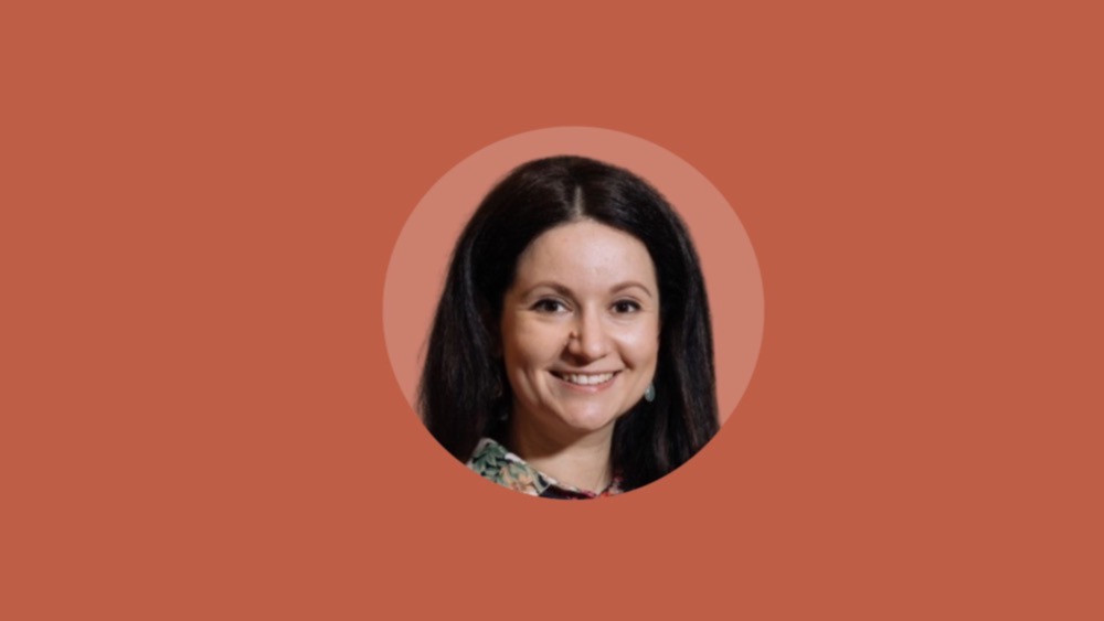 Dina Bay - PitchMe.co - 1000x563