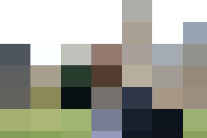 A man in a suit standing in front of Big Ben, representing HR or People Management.