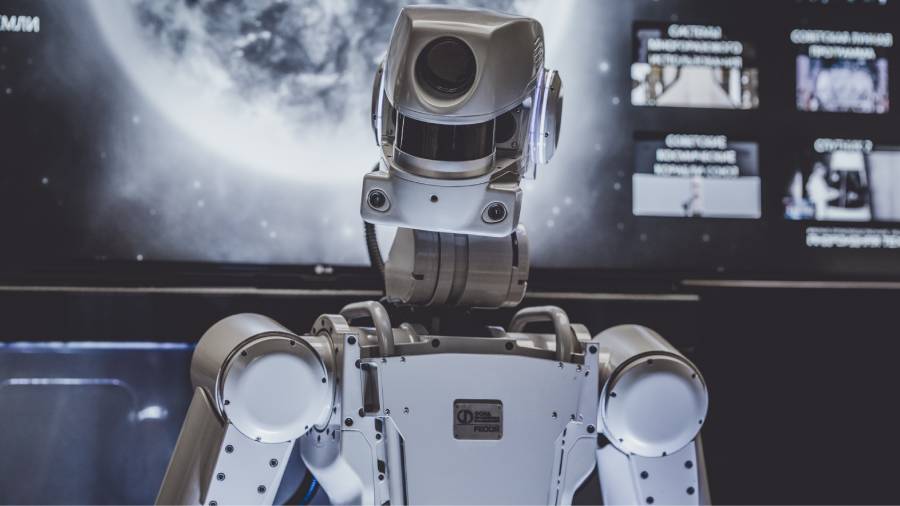 How can HR be prepared for the 'Robot Revolution'?