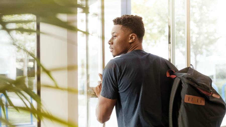 Youth unemployment crisis set to cost UK £7 billion next year