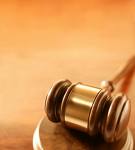 Muslim cocktail waitress wins dress case