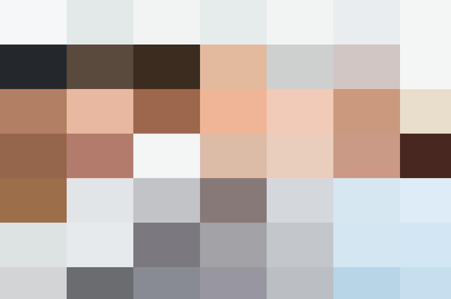 A group of age-diverse business people standing together.